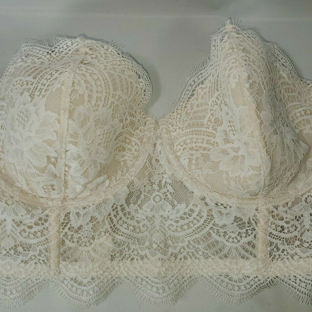 Victoria's Secret Cream Lace Eyelet Bralette 34DD